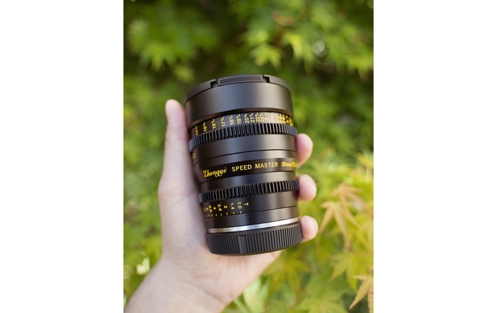 Actual product image Zhongyi Mitakon Fixed focal length Speedmaster 35 mm T1 Cine (Fujifilm X)