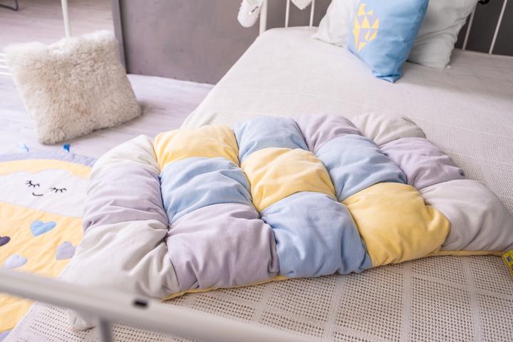 Immagine prodotto Vlieseline R 200 - Vello volumetrico, 155 cm, al metro, realizzato in PES riciclato al 100%.