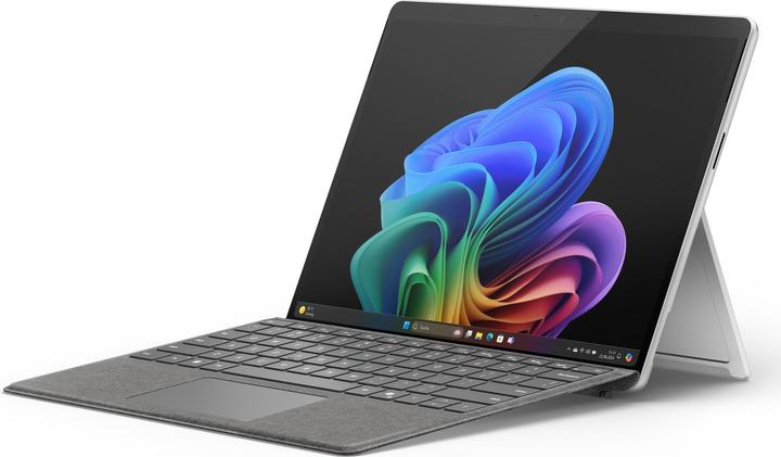 Produktbild Microsoft Surface Pro – Copilot+ PC (mit Netzteil) – 11. Edition (13", Snapdragon X Plus X1P-64-100, 16 GB, 512 GB, Ohne Tastaturlayout)