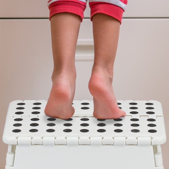 Actual product image Relaxdays Folding Stool M