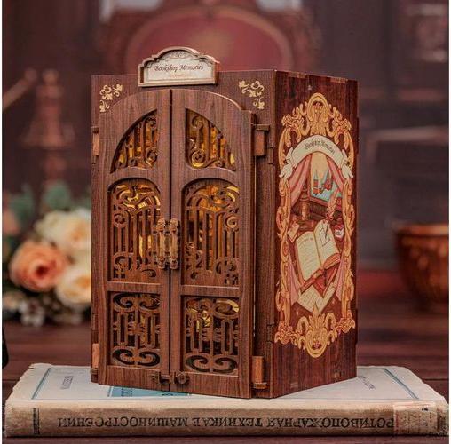 Produktbild Verborgene Bücherstube - Book Nook