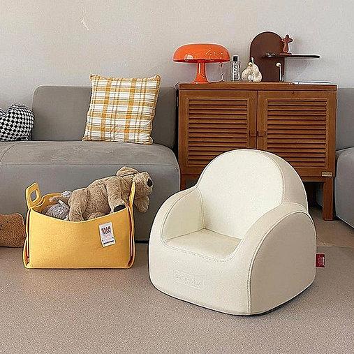 Actual product image Dwinguler Armchair