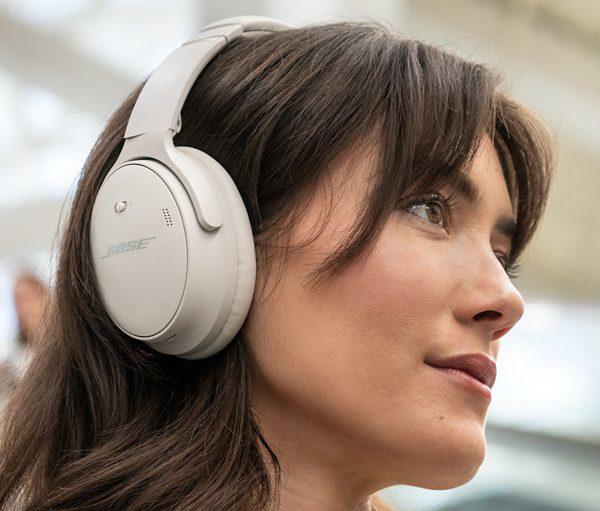 Produktbild Bose QuietComfort 45 (Aktive Geräuschunterdrückung, 22 h, Kabelgebunden, Kabellos)