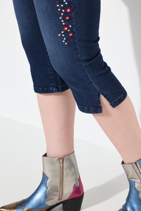 Immagine prodotto Ulla Popken Jeans Capri modello Sarah con ricami in stile Tracht e comoda elasticizzazione (46)