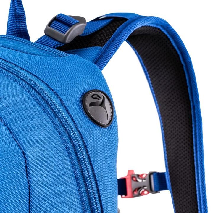 Actual product image Hi-Tec Aruba 30L travel backpack blue (30 l)
