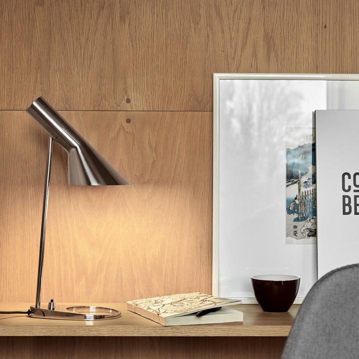 Actual product image Louis Poulsen Aj table lamp (558 lm, E27)