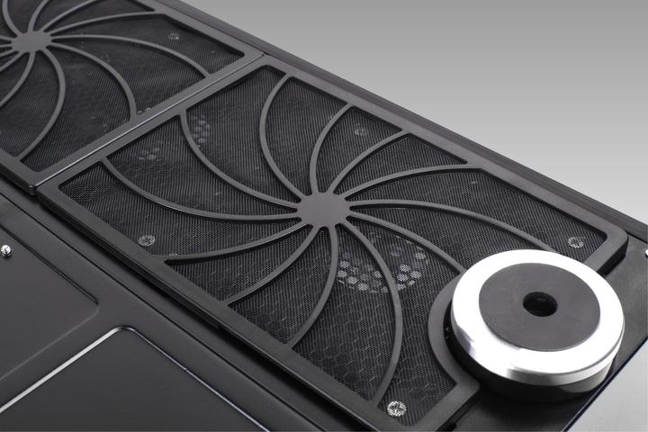 Actual product image Silverstone GD08 (ATX, mATX, SSI CEB, SSI EEB)