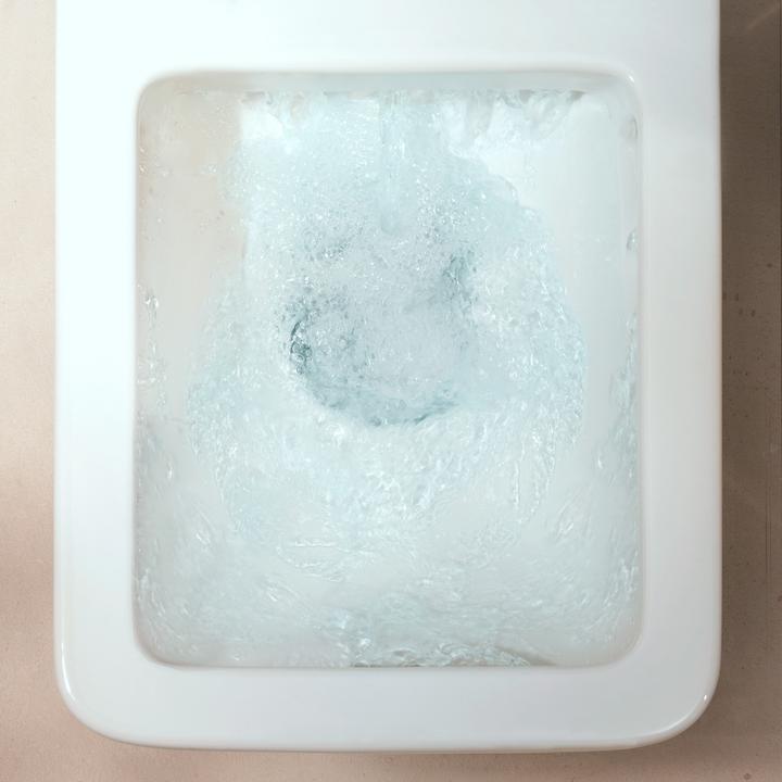 Actual product image hansgrohe EluPura Original Q floor-standing WC set, 365x640mm, AquaChannel Flush, incl. cistern and