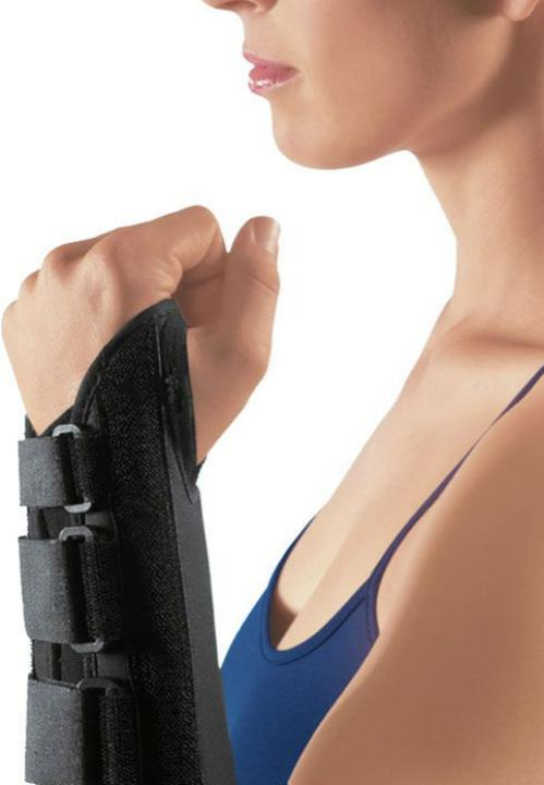 Actual product image DermaPlast ACTIVE Manu Pro Left Size 4 (4)