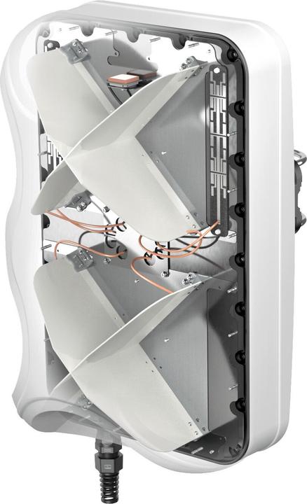 Actual product image Quwireless AM50M - QuMax for RUTM50 (5G, GPS)