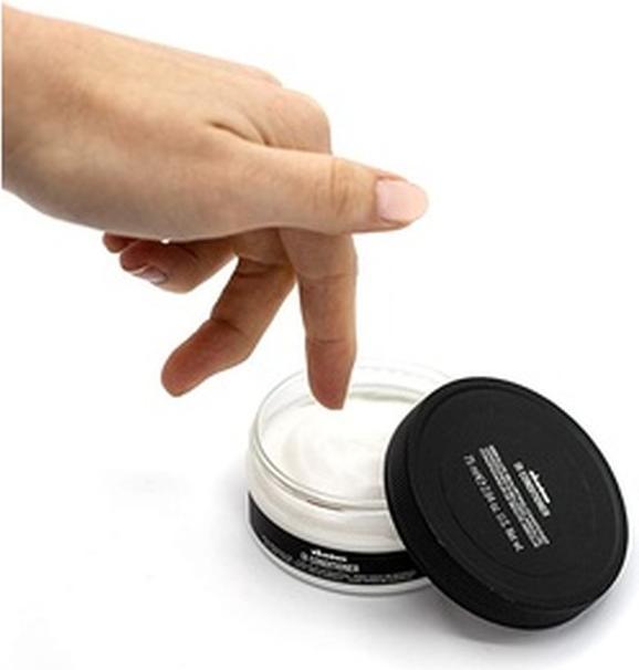 Actual product image Davines Oi - Absolute Beautifying Conditioner (75 ml)