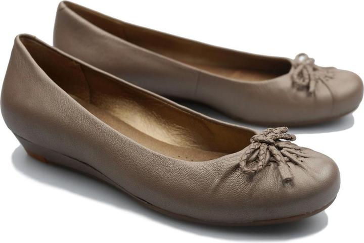 Image du produit Clarks Cloud Puff (37)