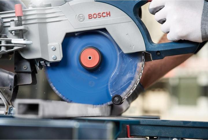 Produktbild Bosch Professional Zubehör Kreissägeblatt Expert for Aluminium, 305 x 30 x 2,8 mm, 96