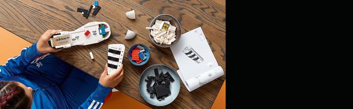 Produktbild LEGO Adidas Originals Superstar (10282, LEGO Icons)