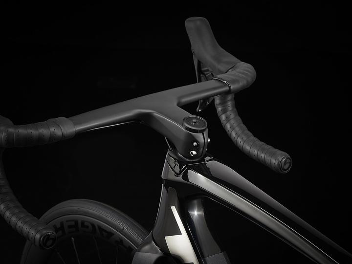 Produktbild Trek Émonda SLR 7 Dark Prismatic/ Black