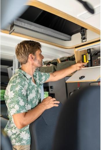 Actual product image Kärcher Mobile Outdoor Cleane OC (Rechargeable battery operated)