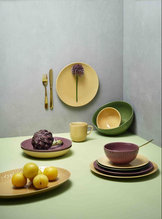 Produktbild Aida Life in Color - Confetti - Bordeaux bowl w/relief porcelain (13367) (1 x)