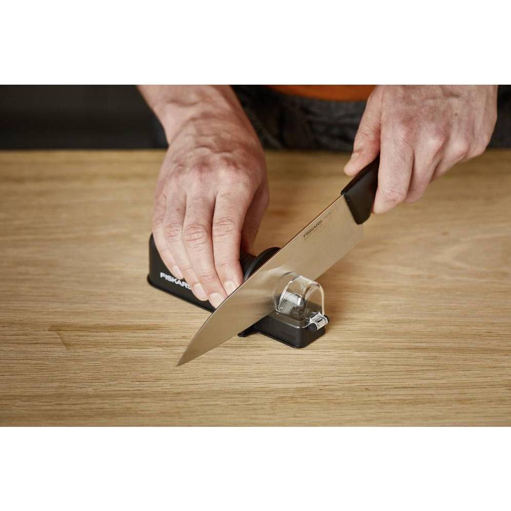 Thumbnail - Fiskars 1065598 Essential Roll-Sharp™ Messerschärfer, Messerschärfer