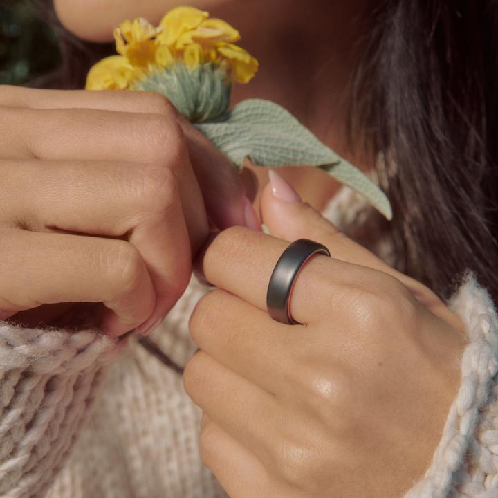 Produktbild Oura Ring 5 (6, Stealth)