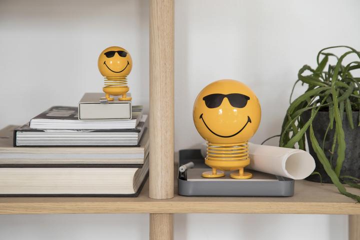 Produktbild Hoptimist Smiley Cool Figur (11 x 12 x 16 cm)