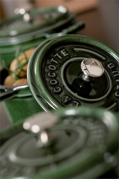 Actual product image Staub Mini Cocotte (10 cm, Casserole + Stewpot, Cast iron)
