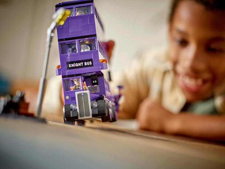Produktbild LEGO Abenteuer mit dem Fahrenden Ritter (76446, LEGO Harry Potter)