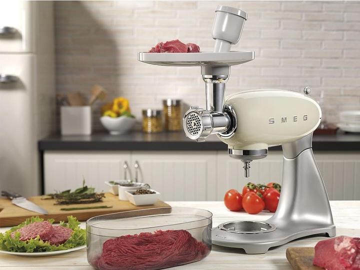 Actual product image Smeg Mincer