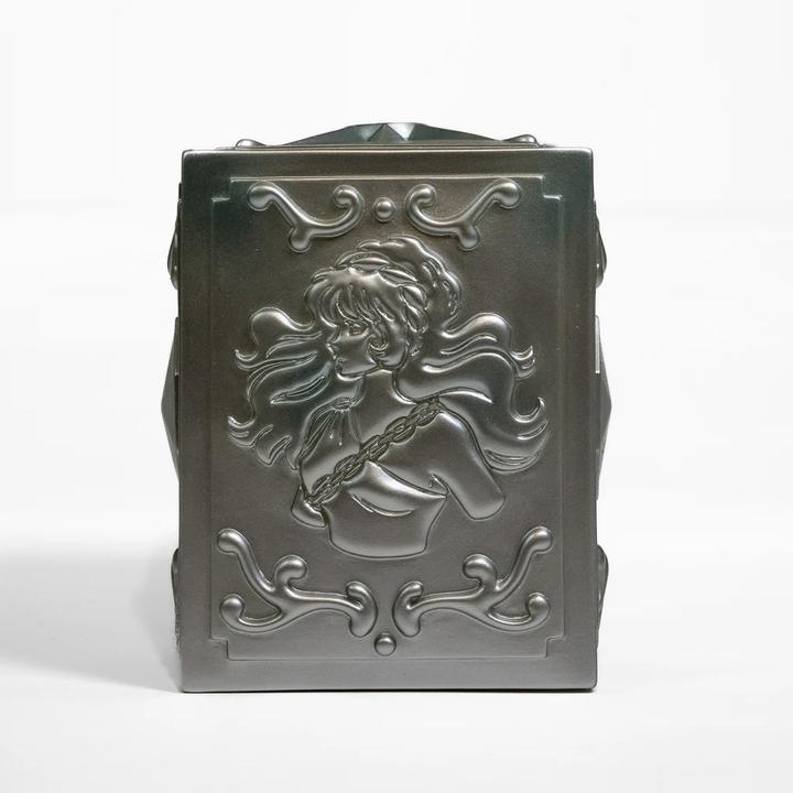Actual product image Plastoy Saint Seiya - Tirelire Pandora's box Andromede