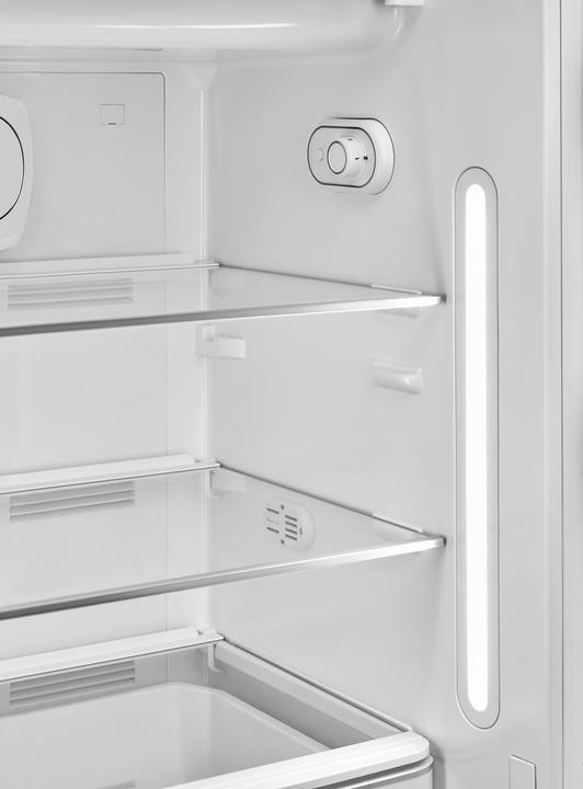 Actual product image Smeg Retro Style FAB28LWH5 (270 l)