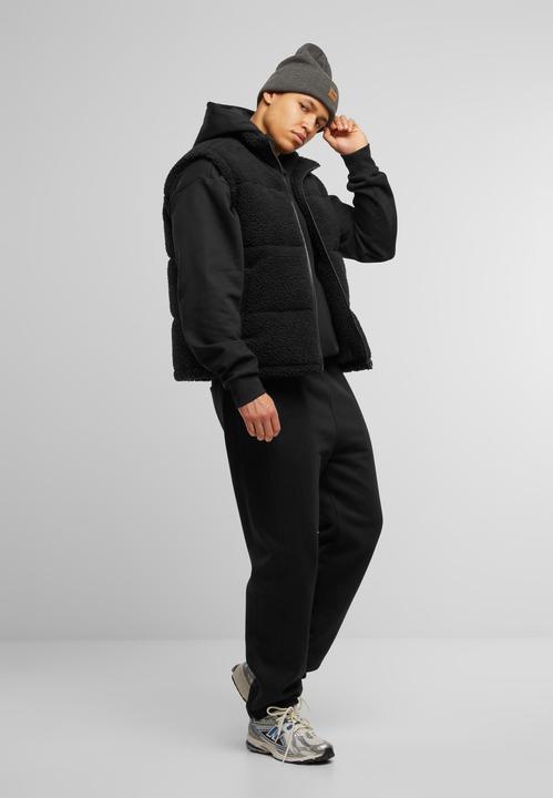 Actual product image Urban Classics Leatherpatch Long Beanie (One size)