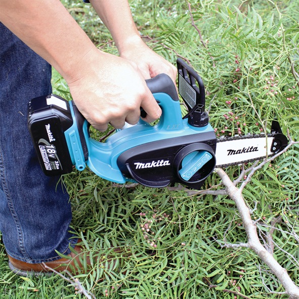 Actual product image Makita DUC122Z (Battery chain saw)