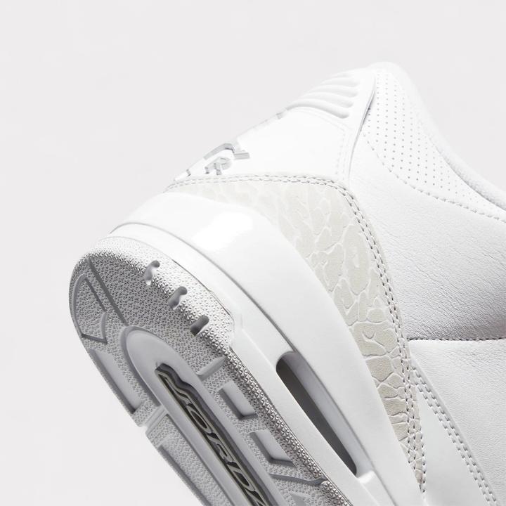 Actual product image Nike Air Jordan 3 Retro (40)