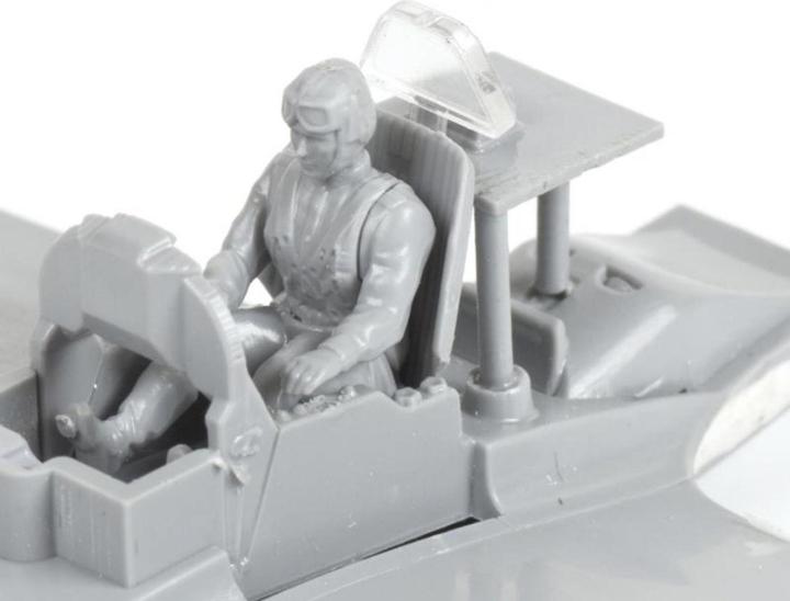 Actual product image Carson 1:72 WWII Yak-3 Soviet fighter plane