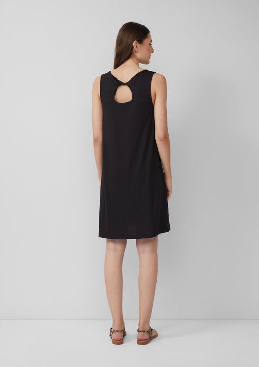 Produktbild S.Oliver Kleid Kurzes Kleid mit Cut-out-Detail (48)