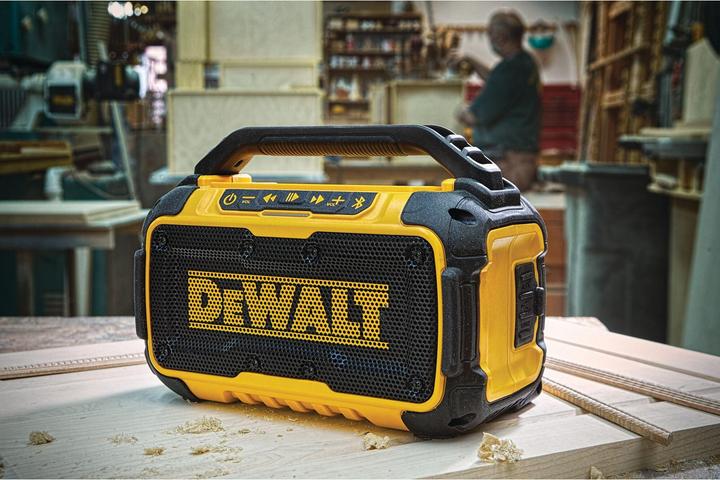 DeWalt DCR011-XJ (10 h, Fonctionnement sur batterie)