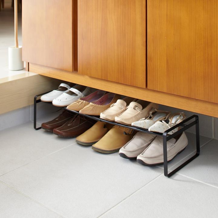 Produktbild Yamazaki Ausziehbares Schuhregal mit Streben FRAME (41 x 25 x 17.5 cm)
