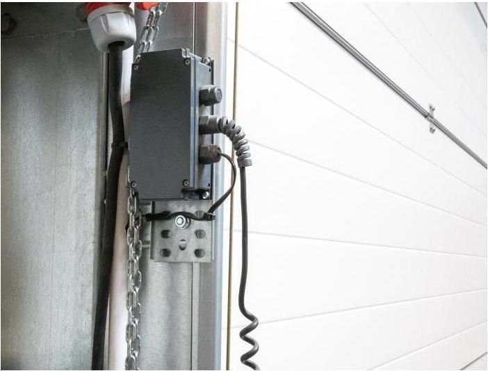 Produktbild Delock Kabelverschraubung mit Zugentlastung 90° gewinkelt PG