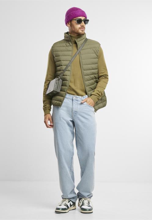 Actual product image Urban Classics Basic Light Weigh Vest - 173863 (L, S)