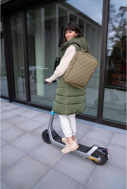 Actual product image reisenthel Backpack Classic backpack M Rhombus Olive (13 l)