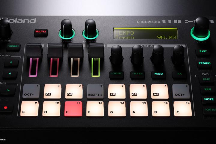 Produktbild Roland MC-101 (Synthesizer)