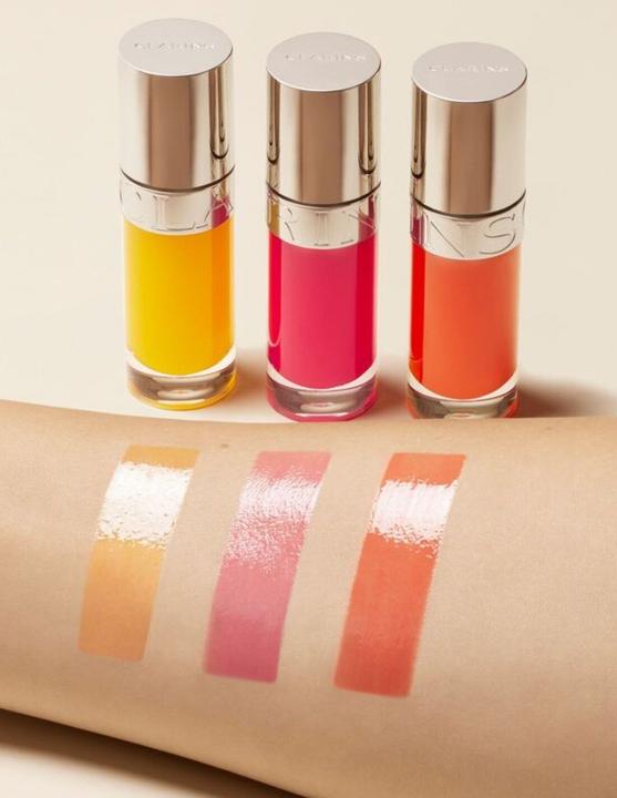 Actual product image Clarins Lip Comfort Oil Power of Colours 22 Daring Orange 7ml (22 Daring Orange)