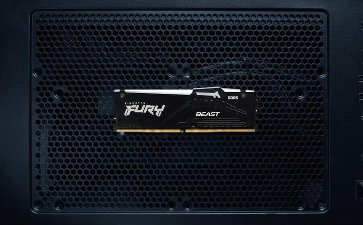 Productafbeelding Kingston FURY Beest RGB (2 x 32GB, 5600 MHz, DDR5 RAM, DIMM 288 pin)