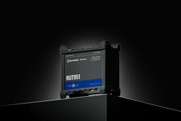 Actual product image Teltonika RUT951