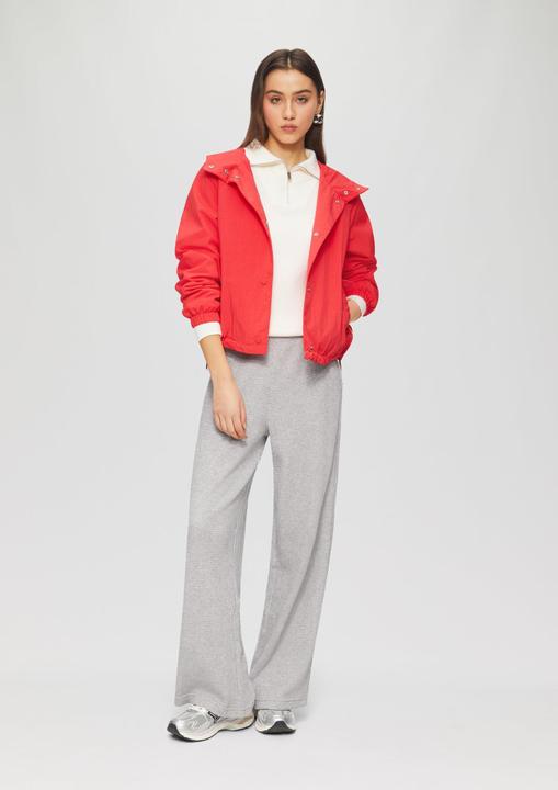 Produktbild S.Oliver Outdoor-Jacke Nylon-Jacke mit Kapuze und verstellbarem Saum (XS)