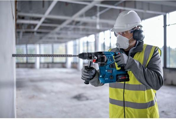 Actual product image Bosch Professional GBH 18V-28 CF (Battery operated)