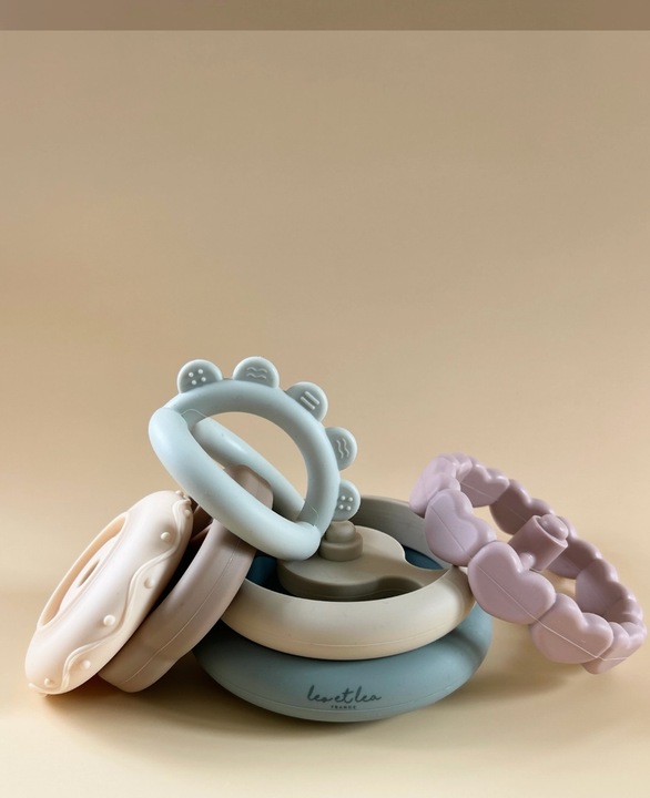 Actual product image Leo et Lea Stacking toy set of 7 silicone Montessori