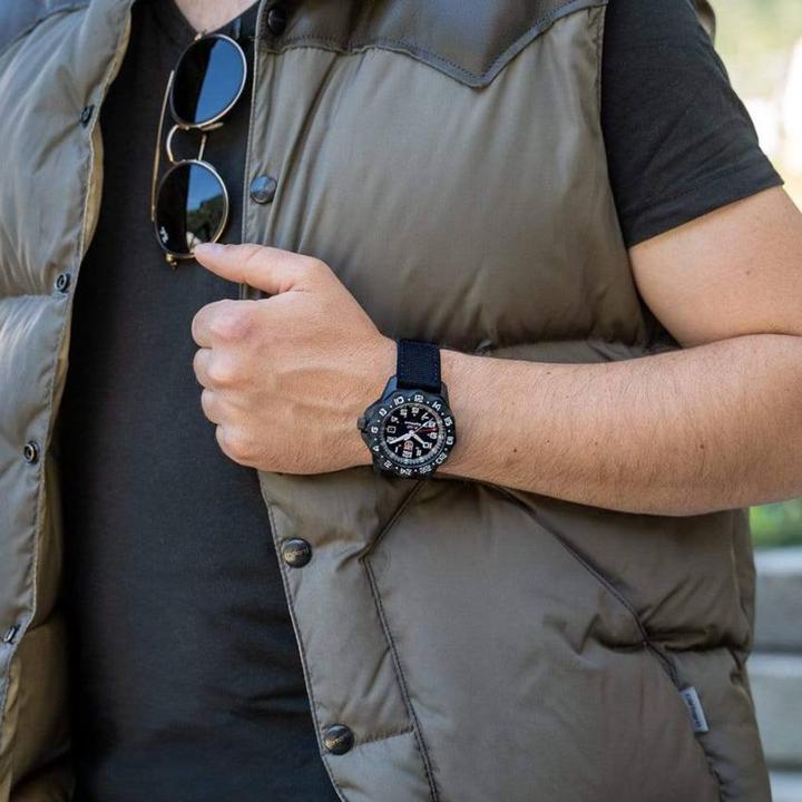 Image du produit Luminox Nighthawk (Montre de plongée, 44 mm)