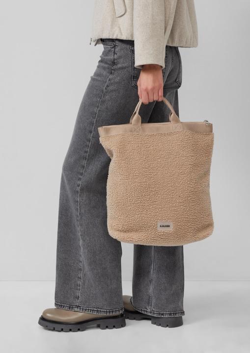 Produktbild s.Oliver Tasche Rucksack aus Teddyplüsch mit Logo-Patch