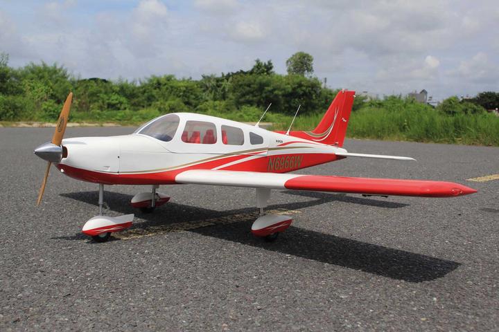 Actual product image Seagull Models ( SG-Models ) Piper Cherokee 140 87" 35-40ccm ARF