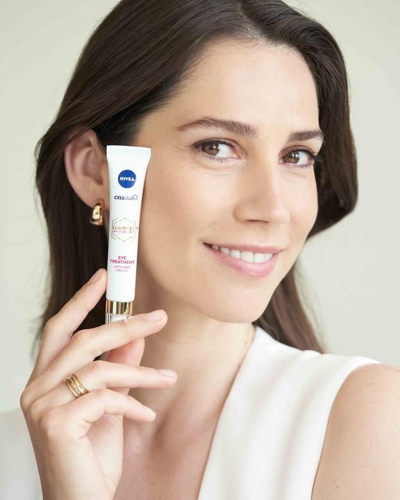 Produktbild NIVEA DUPLIKAT Cellular Luminous630 Anti-Dunkle Augenringe Augencreme (Augenpflege Crème, 15 ml)